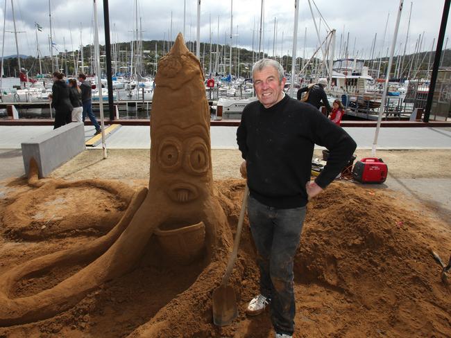 Peter Bignell with his sand sculpture at the Seafarers Festival at Bellerive Boardwalk. Picture: MATT THOMPSON