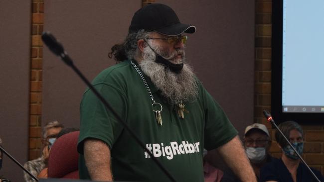 Councillor Big Rob’s motion was voted down 10 votes to one