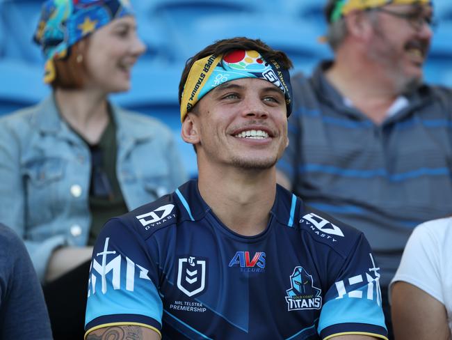 Titans star Jayden Campbell models the Canteen bandana.