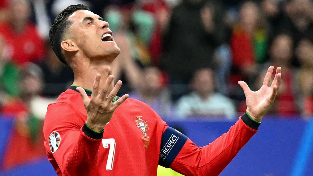 Ronaldo’s exasperated facial expressions have become an all-too-familiar sight. (Photo by PATRICIA DE MELO MOREIRA / AFP)