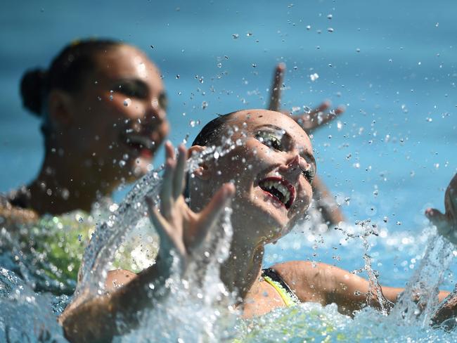 Australia's Nikita pablo and Rose Stackpole compete in the Duets Free Routine preliminaries during the synchronised swimming event at the Maria Lenk Aquatics at the Rio 2016 Olympic Games in Rio de Janeiro on August 14, 2016. / AFP PHOTO / Martin BUREAU