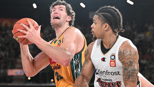 HOBART, AUSTRALIA - DECEMBER 05: Will Magnay  of the Jackjumpers drives to the basket during the round 11 NBL match between Tasmania Jackjumpers and Cairns Taipans at MyState Bank Arena, on December 05, 2024, in Hobart, Australia. (Photo by Steve Bell/Getty Images)