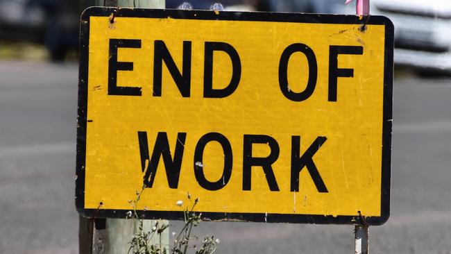 Dangling the carrot of an optional near 10 per cent pay rise for workers or promising a universal age pension would be a significant proposal with plenty of merit.