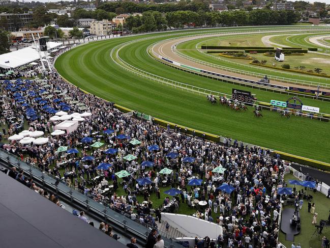 DAILY TELEGRAPH - 19.10.24Everest Stakes day at Royal Randwick. Sell out crowd watches race 4.  Picture: Sam Ruttyn