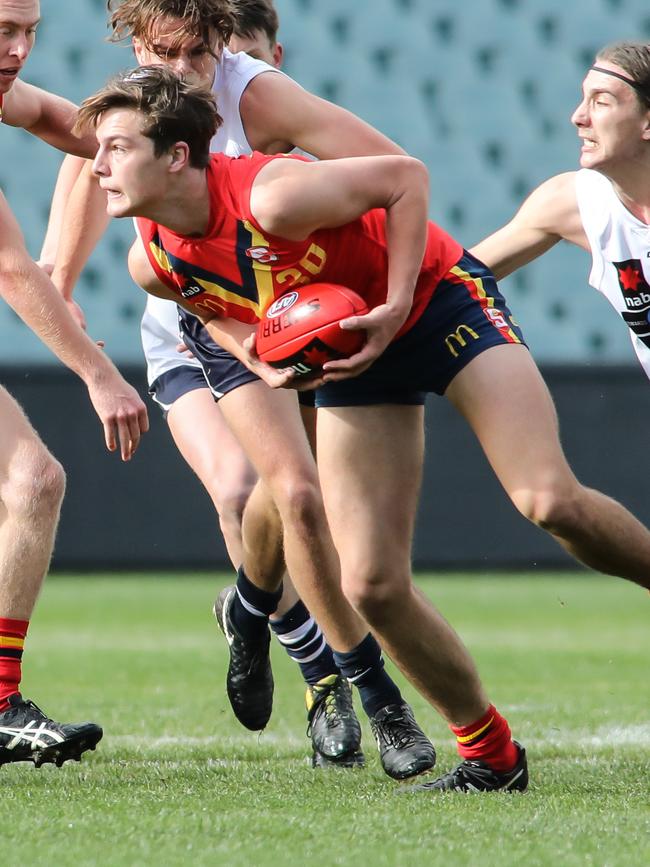 Rostrevor’s Ben Jarvis in action for SA during the under-18 national championships. Picture: AAP/Russell Millard.