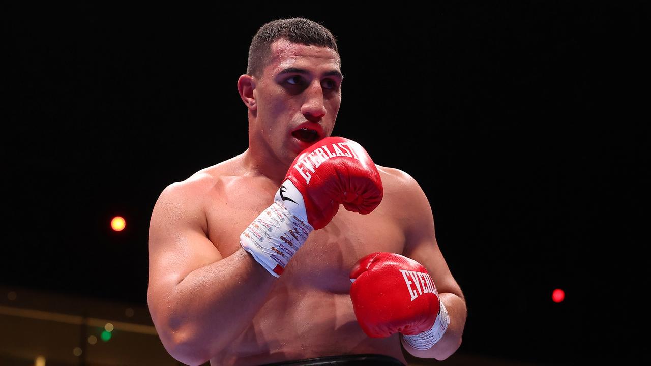 Aussie’s last minute call up for shock ‘Rocky-like’ world title shot