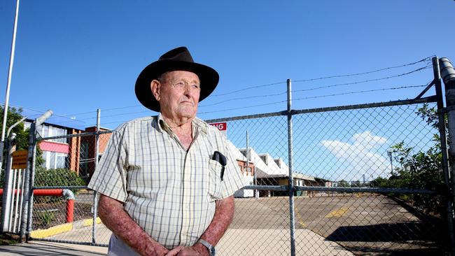 Leonard Ipson has lived in Yeronga for many years and is concerned about the proposed development for the former paint factory at Hyde Rd, Yeronga. Picture: Renae Droop