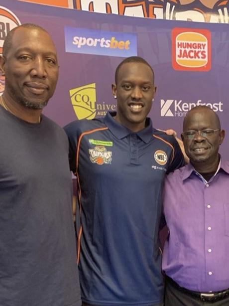 <s1>STRONG BOND: NBL legend Dave Simmons, Taipan Kouat Noi</s1> and his father Ater Dhiu. <ld pattern=" "/>