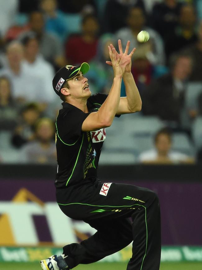 Sean Abbott playing for Australia in 2014.