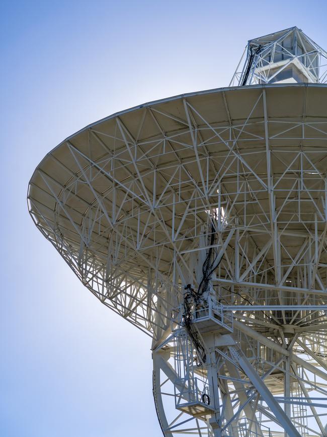 Mt Pleasant Radio Observatory at Cambridge.