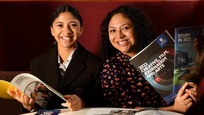 SMARTDAILY. St Aloysius College student Angelica Alfaro 15yrs old and mum Alicia looking career brochures at the school on the 21st June 2021. Picture: Tricia Watkinson