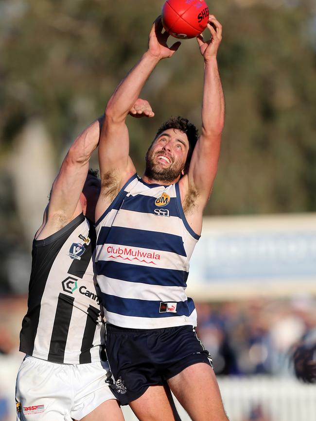 Yarrawonga’s Willie Wheeler takes front position in a marking contest. Picture: Yuri Kouzmin