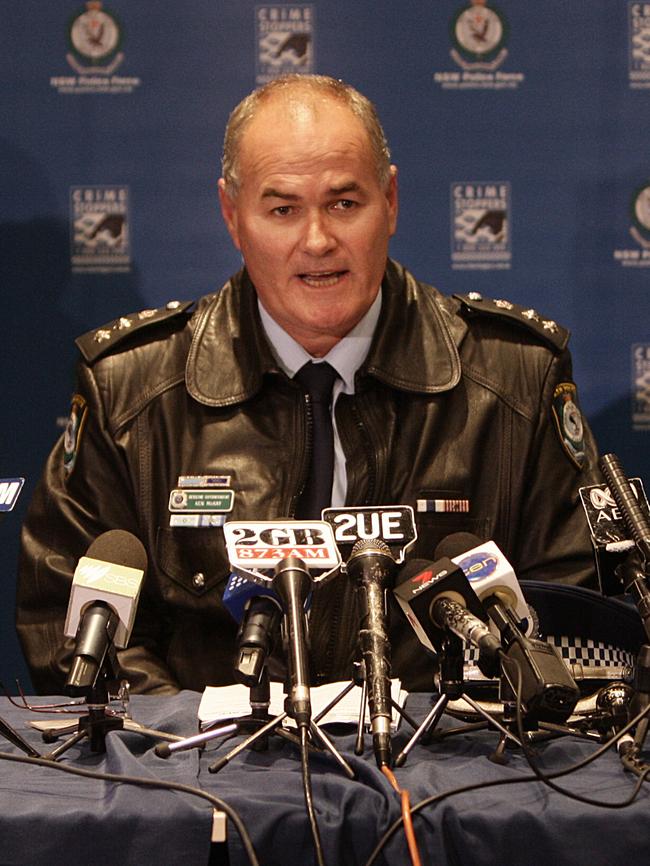 The then director of NSW Organised Crime, Detective Chief Superintendent Ken McKay, addresses the media. Picture: Ross Schultz