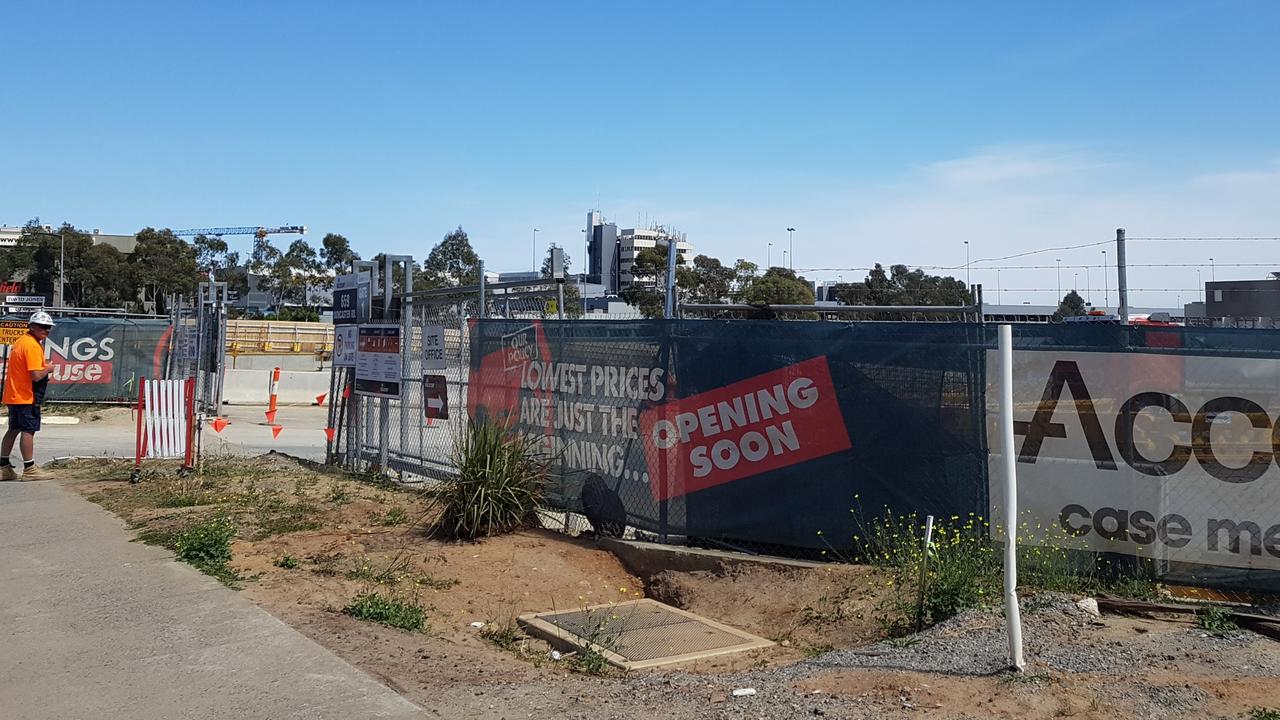 Doncaster Bunnings: Mercure Hotel to open above hardware store | Herald Sun