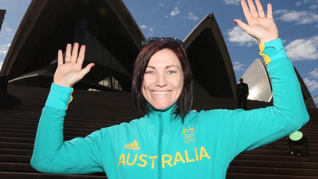 Anna Meares inspired the national with her return from a broken neck.