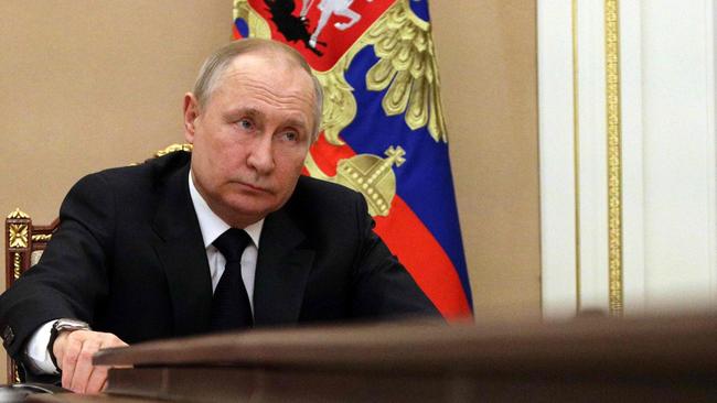 Russian President Vladimir Putin chairs a meeting with members of the Russian government via teleconference in Moscow on March 10, 2022. Picture: Mikhail Klimentyev / Sputnik / AFP