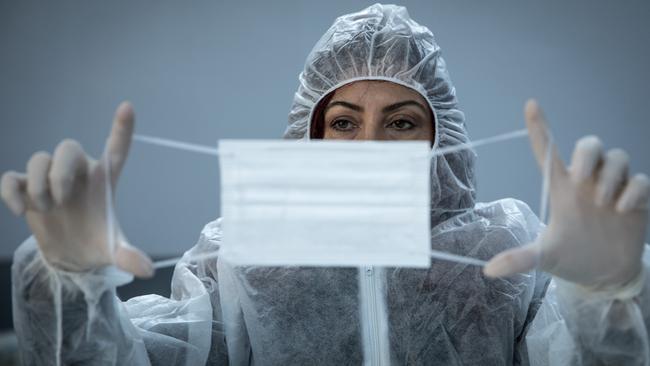 Research shows that wearing a mask can halt the spread of coronavirus. Picture: Getty Images