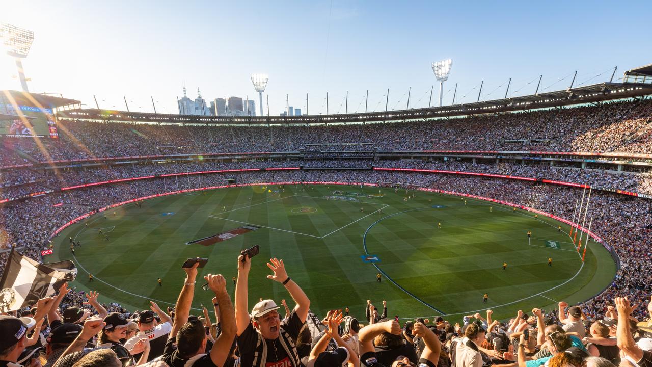 Cops’ pay fight threatens to affect AFL Grand Final