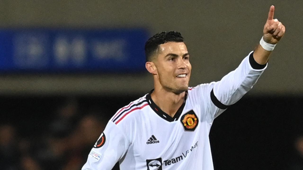 Manchester United's Portuguese striker Cristiano Ronaldo celebrates after scoring the 0-2 from the penalty spot during the UEFA Europa League group E football match between Sheriff and Manchester United at Zimbru stadium in Chisinau on September 15, 2022. (Photo by Daniel MIHAILESCU / AFP)