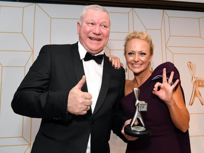 Scott Cam and Shelley Craft from The Block pose with their Logie award for the most popular reality program at the 2018 Logie Awards. (AAP Image/Dan Peled)