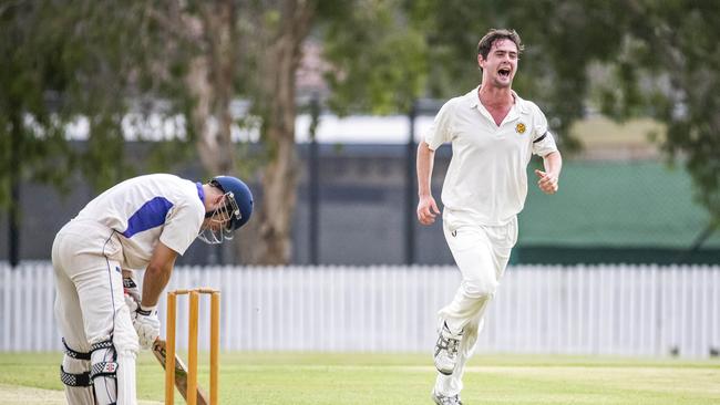 Sam Hatherell celebrates a wicket. (AAP Image/Richard Walker)