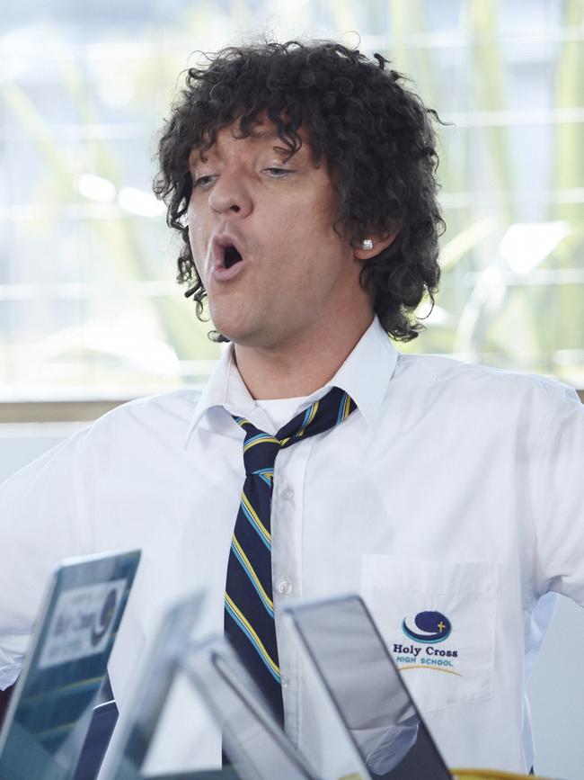 Chris Lilley as Jonah From Tonga.