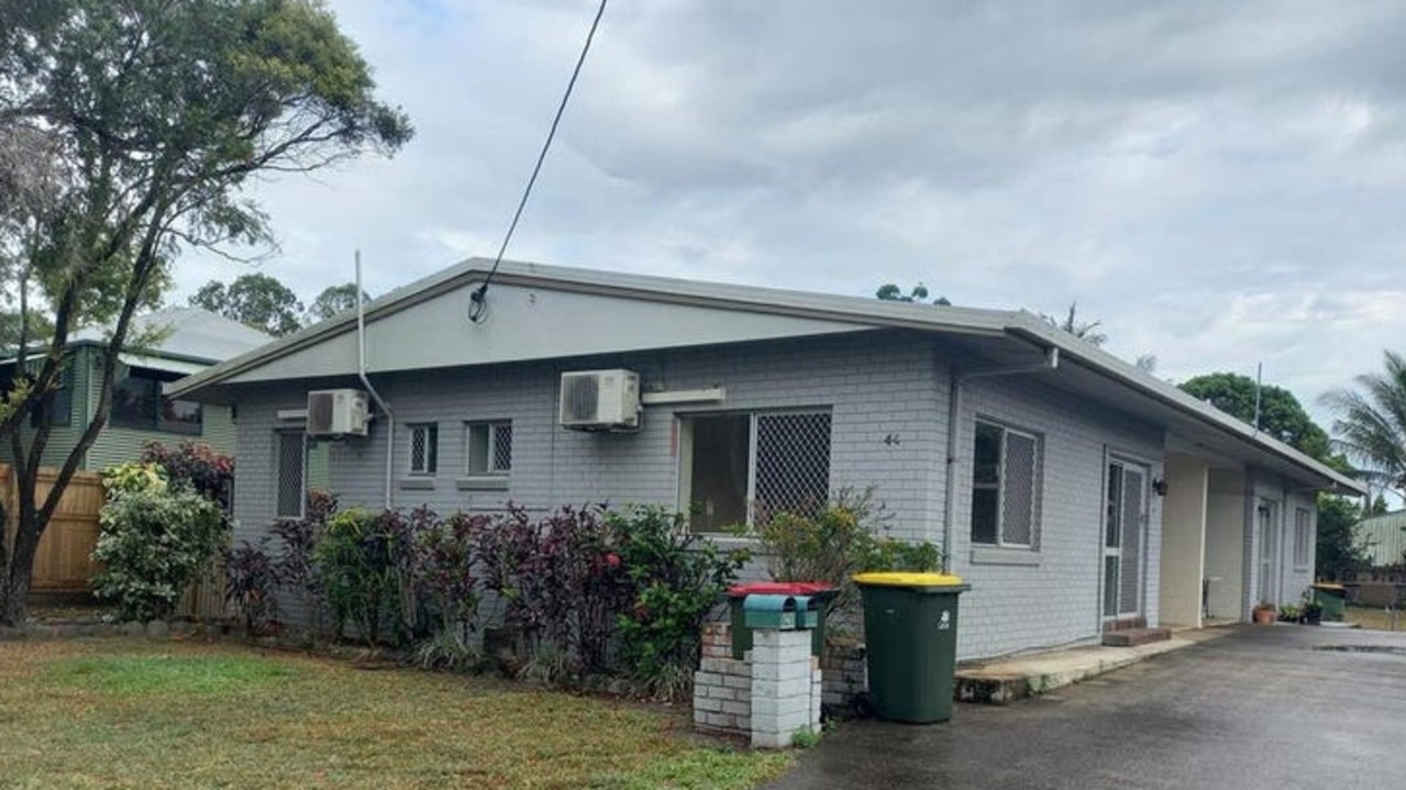 1/44 Sheppards Street, Gordonvale, is listed for $420 a week with a note saying that "due to legislation changes regarding rent increases. Rent is discounted to $385 per week until February 2025".