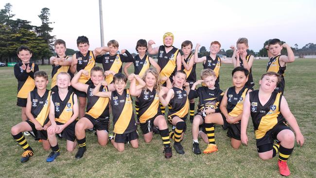 Bannockburn Gold under-9 football team pull their funniest faces. Picture: Mark Wilson
