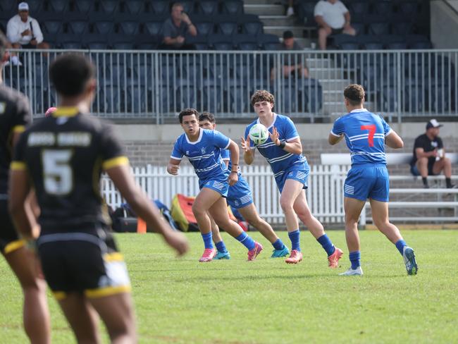 St Dominic's College (Blue) v Bass Hill HS. Picture: Tim Hunter.