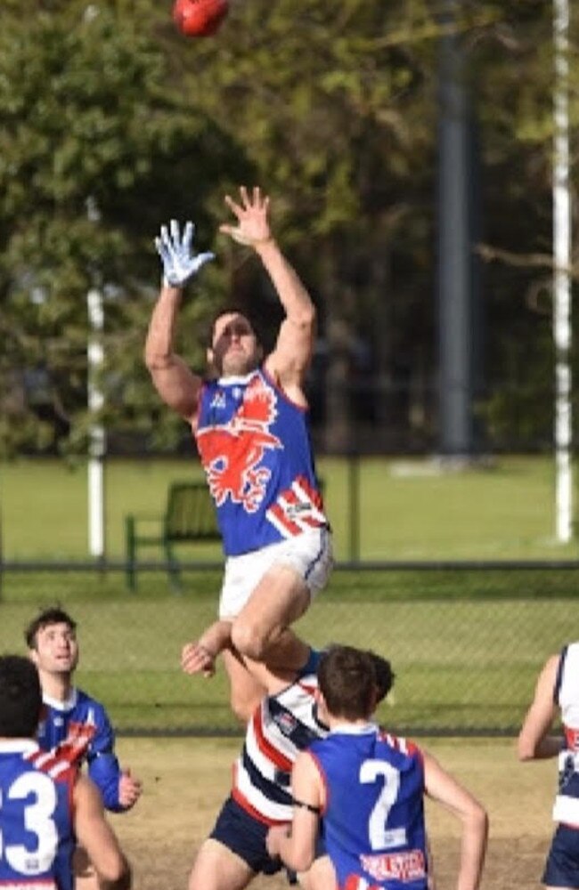 Chris Bryan takes a speccie for Keysborough. Picture: Andy Bekierz