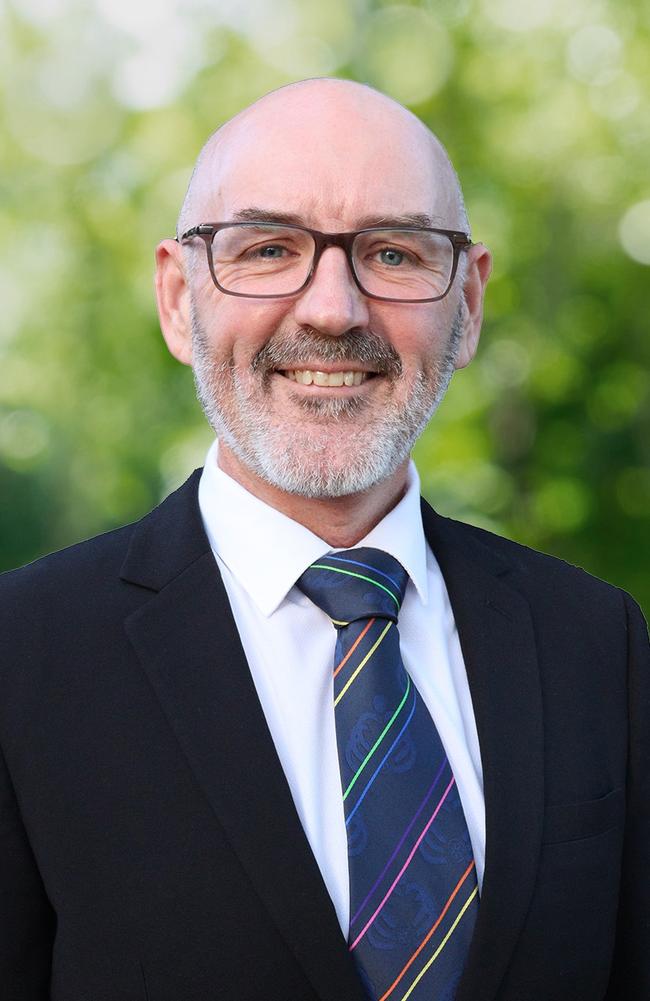 Mackay's Neil Wallace has been announced as the Labor candidate to contest the seat of Dawson in the upcoming Federal Election.
