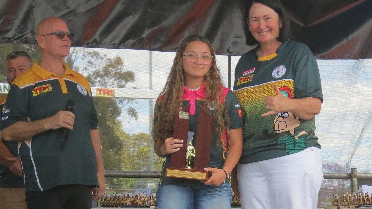 Laras Keeling with the Talisha Harden award.