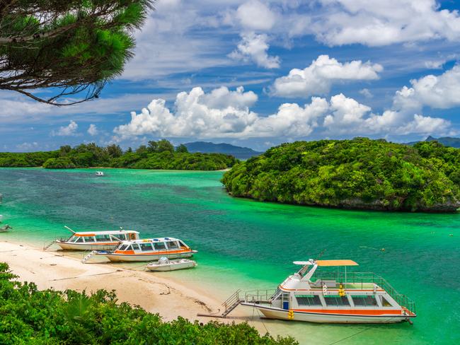 Kabira Bay, Ishigaki, Okinawa, Japan. The bay forms part of the Iriomote-Ishigaki National Park.