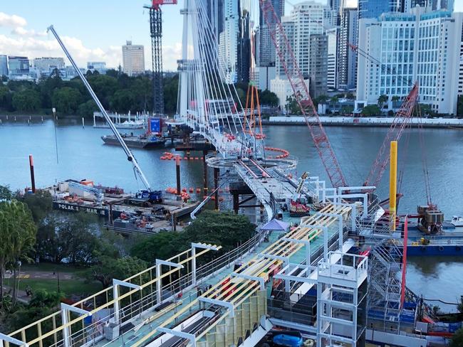 The much-anticipated Kangaroo Point Bridge is taking shape with the delicate operation to install the final span of the city-shaping project completed this week. Photo: Brisbane City Council.