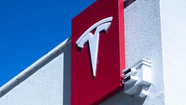 Urgent recall for thousands of Tesla cars