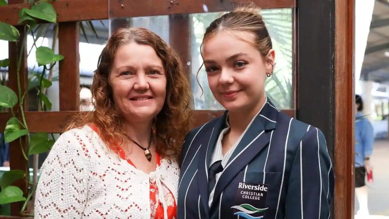 Oakhurst teenager Kelsie Davies, pictured with her mum Susan Marcus, was killed in a horror crash on Sunday night along with two of her friends.