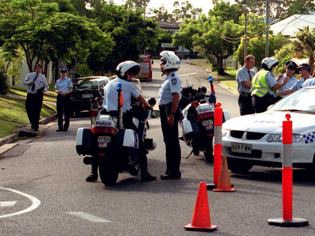 ## HAVE YOU /CHECKED COPYRIGHT /CLEARANCE ?? 22 Jan 2002 House full of unknown chemicals at 46 Morley St, Toowong. Police close down streets. PicPeter/Bull crime qld