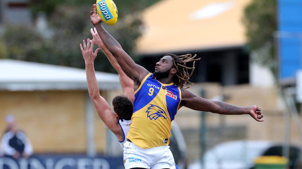 Nic Naitanui in action during his return from a torn ACL.