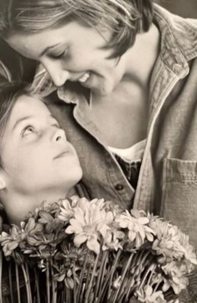 Riley Keough shared a throwback photo of her and mum, Lisa Marie Presley, after the singer’s death. Picture: Instagram