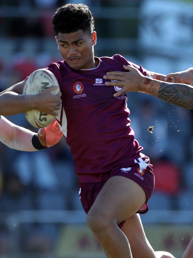 Karl Oloapu in action for QLD schoolboys. Picture: Zak Simmonds