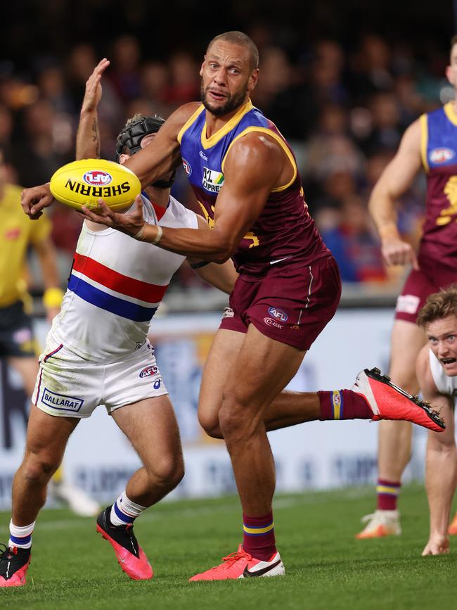 Former AFL player Cameron Ellis-Yolmen is staying with Wodonga Raiders next season.