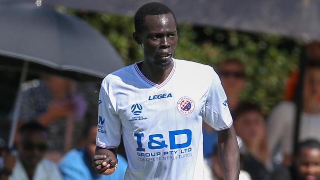 Kenny Athiu in action for Dandenong City. Picture: Brendan Beckett