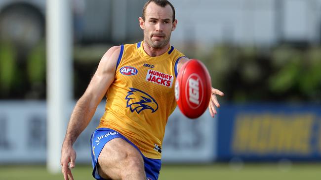 Shannon Hurn is a stress-free pick in SuperCoach.