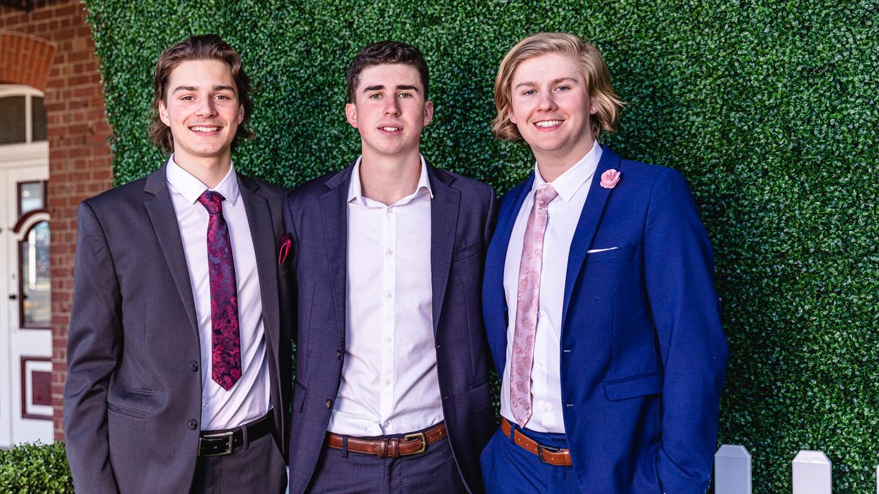 Guilford Young College leavers dinner 2022: Elwick Racecourse ...