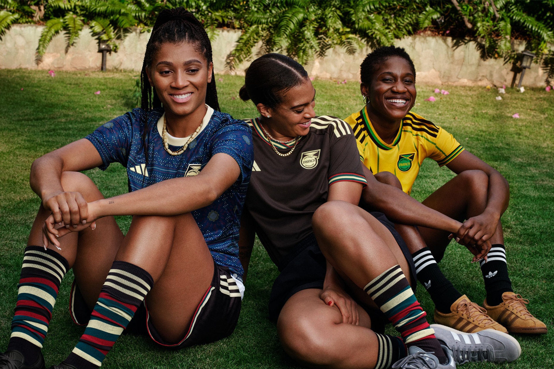 5 Sports Jersey Outfits To Style During The Women's World Cup