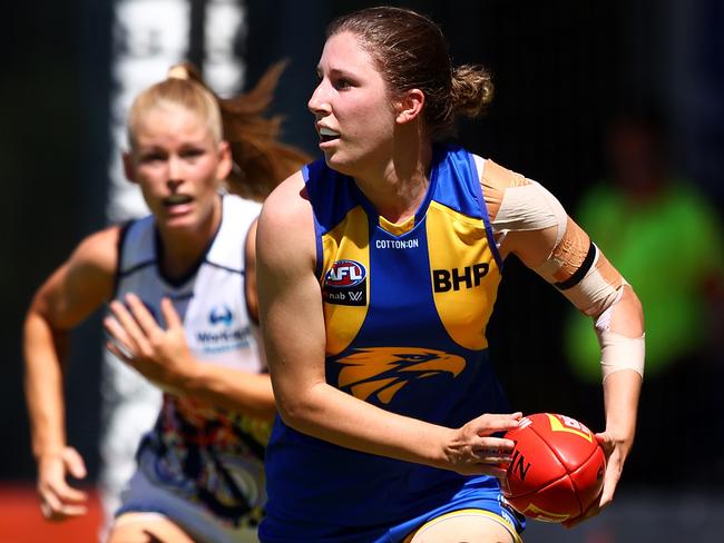 PERTH, AUSTRALIA - JANUARY 30: Sophie McDonald of the Eagles in action during the round one AFLW match between the West Coast Eagles and the Adelaide Crows at Mineral Resources Park on January 30, 2021 in Perth, Australia. (Photo by Paul Kane/Getty Images)