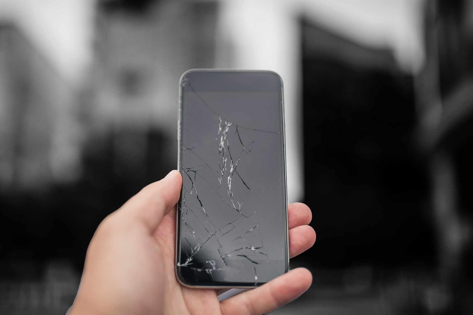 How To Remove Scratches From Your Phone Screen - WAWCASE