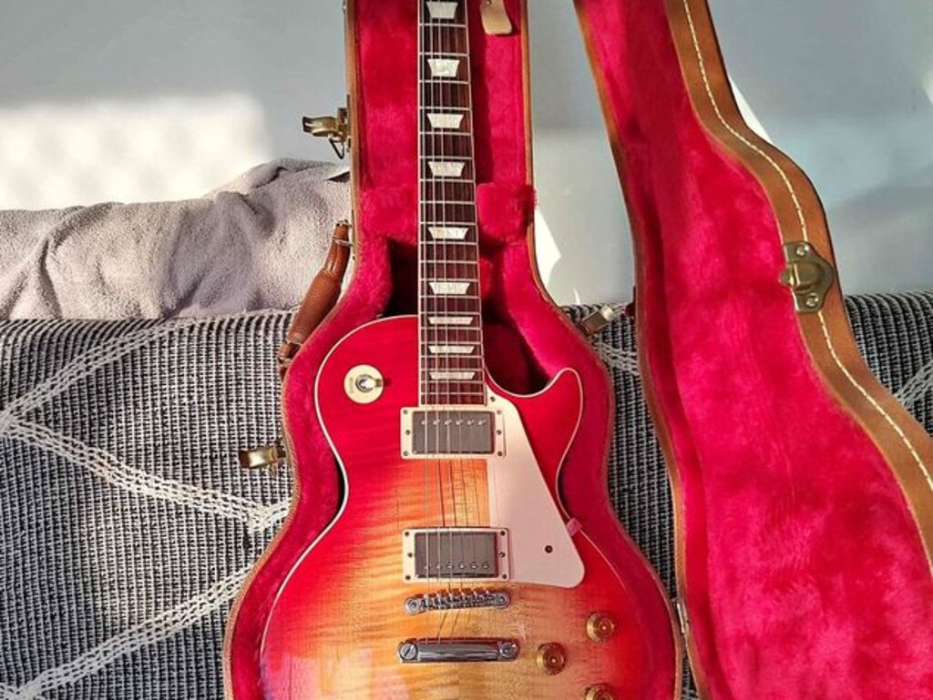 Cherry burst Gibson Les Paul