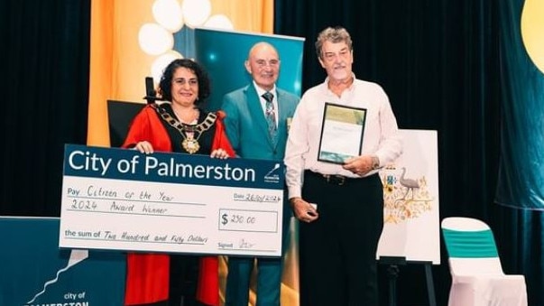 Neville Driver (right) was awarded Citizen of the Year. Supplied: City of Palmerston.