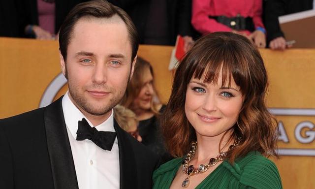 Alexis Bledel Baby Gilmore Girls Star Gives Birth To Son Kidspot